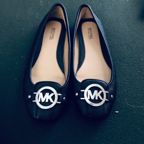 MK shoes - Picture 1 of 2